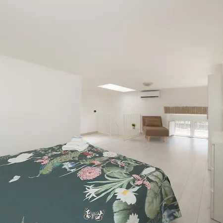 Duplex Chic In Zona Trendy شقة *